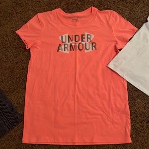 Never worn. Beautiful bright peach Wms M long length short sleeve tshirt